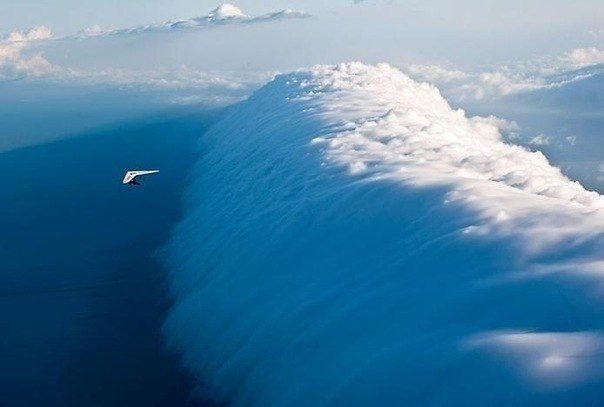Волна из облаков