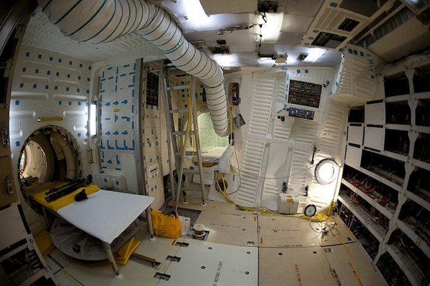 Космические корабли, снятые Беном Купером. На этих снимках есть шаттлы Endeavour, Atlantis и Discovery.