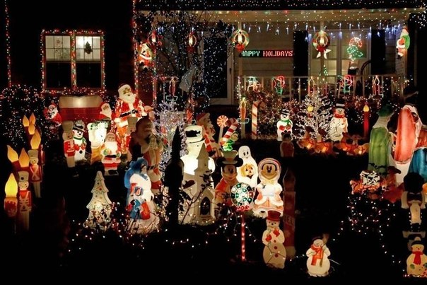 Как американцы украшают свои дома к Рождеству и Новому году