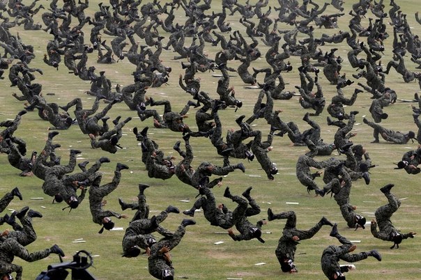 Подготовка специального подразделения южнокорейской армии к празднованию Дня вооруженных сил, Керён, Южная Корея.