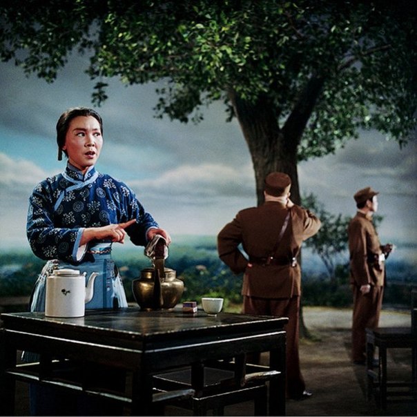 Китайская коммунистическая опера глазами фотографа Чжан Ясинь