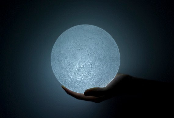 Светильник MoonLight от дизайнера Эсуке Тачикава