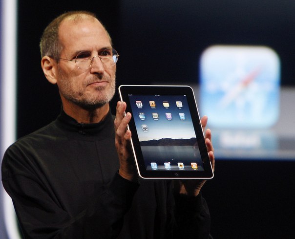 Год назад не стало гениального предпринимателя, изобретателя,дизайнера и маркетолога Apple- Стива Джоббса