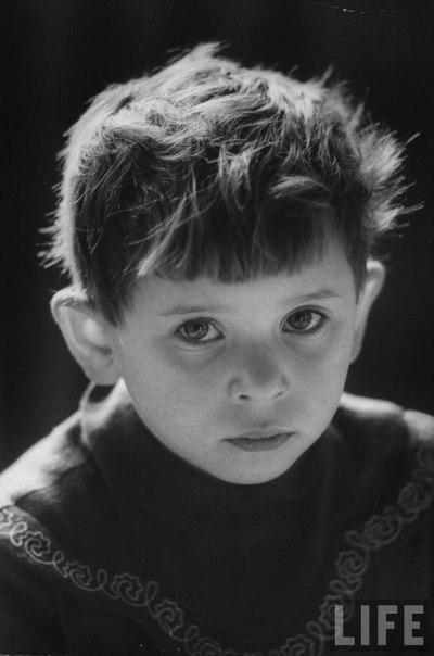 Фотограф Карл Миданс побывал в советском детском саду в далеком 1960 году.