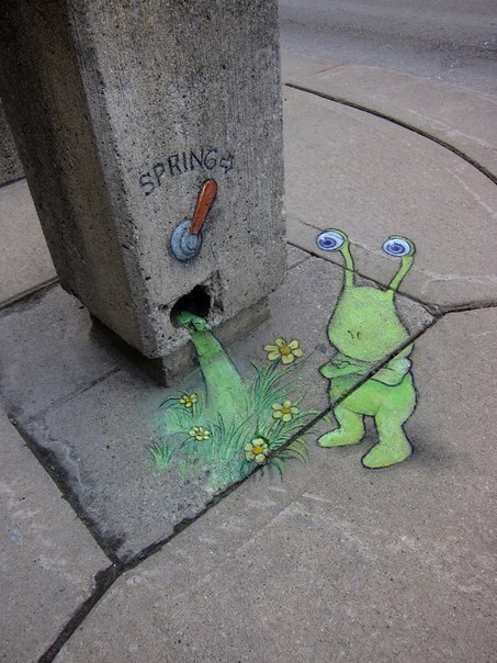 Дэвид Зинн  украшает улочки своего города Энн-Арбор трехмерными изображениями веселого зеленого создания по имени Слагго.