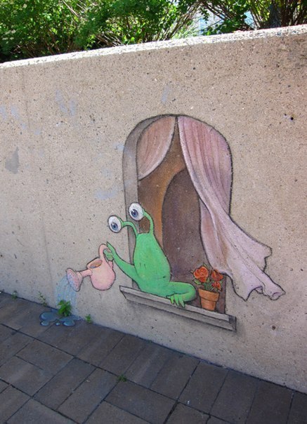Дэвид Зинн  украшает улочки своего города Энн-Арбор трехмерными изображениями веселого зеленого создания по имени Слагго.