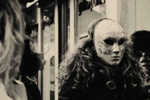 Серия "Анонимность" от начинающего фотографа и дизайнера Senka Mušić