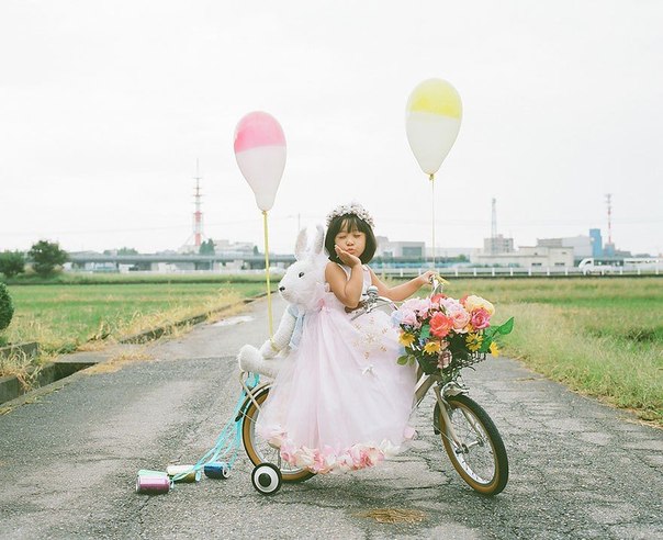 Японский фотограф Тоёкацу Нагано создал серию снимков своей 4-летней дочери Канны