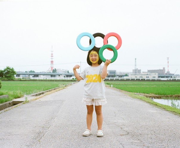 Японский фотограф Тоёкацу Нагано создал серию снимков своей 4-летней дочери Канны