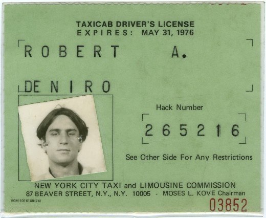 Перед началом съемок фильма «Таксист» (1976), Роберт Де Ниро несколько недель проработал настоящим таксистом.