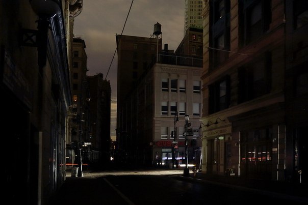 Лишенный электричества Нью-Йорк после урагана Сэнди от Christophe Jacrot