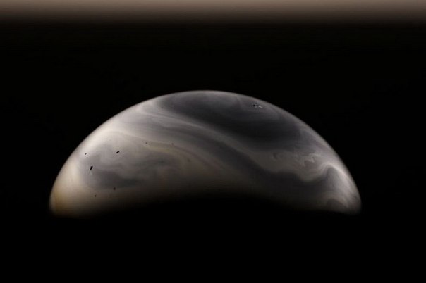 Мыльные пузыри, напоминающие планеты, в фотопроекте Джейсона Тозера