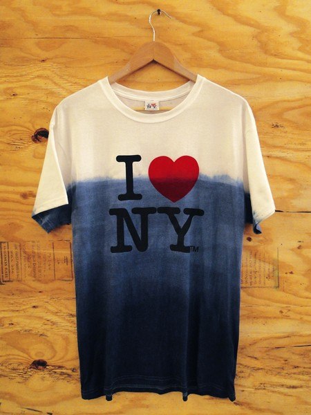 Послеураганные футболки I LOVE NY от Себастьяна Эрразуриза
