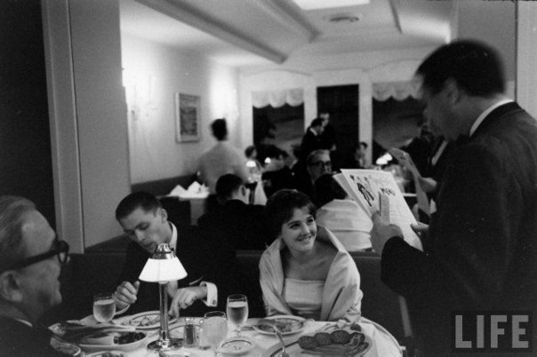 Благодаря фильму "Баллада о солдате", Жанна Прохоренко и Владимир Ивашов получили мировую известность и первыми из советских артистов посетили Соединенные Штаты в 1960 году на кинофестивале в Сан-Франциско.