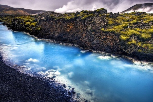 Горная река в Исландии