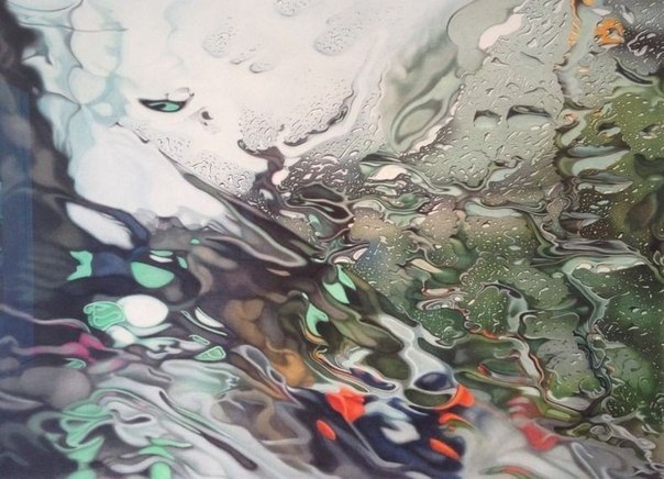Американская художница Элизабет Паттерсон вдохновляется каплями дождя на лобовом стекле ее автомобиля и зарисовывает дождливую погоду, как она видится из салона машины.