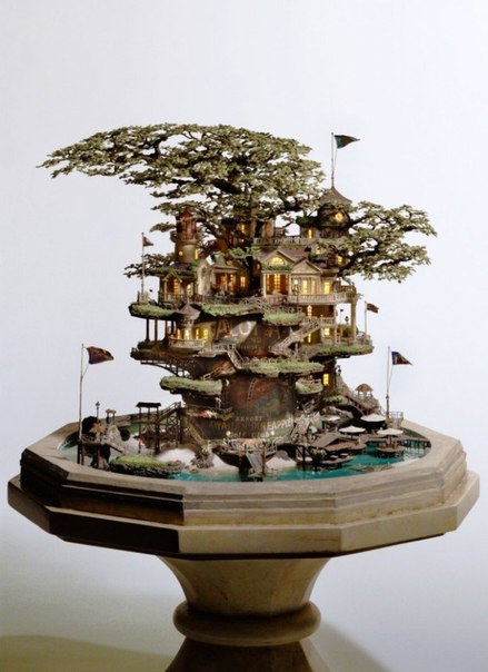 Японский художник Takanori Aiba создает удивительно красивые миниатюрные дома-города, которые напоминают жилища из сказок или фэнтези.