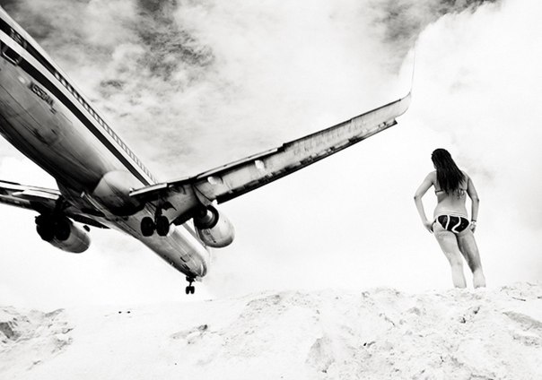 Низколетящие самолеты над пляжем Сент-Мартин в фотографиях Джозефа Хофлехнера