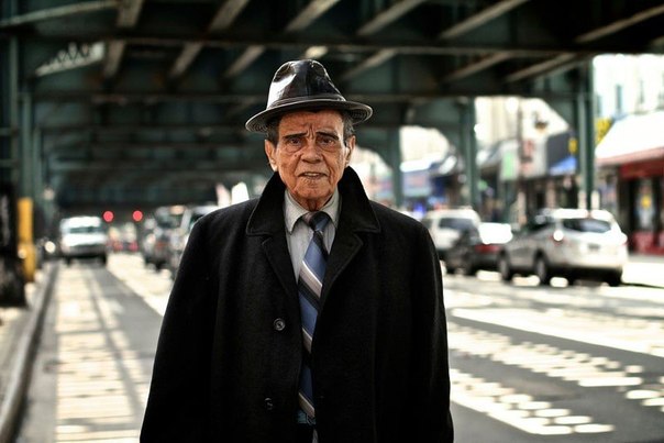 Серия уличных портретов жителей Нью-Йорка от американского фотографа Stéphane Missier, более известного под псевдонимом Charles le Brigand