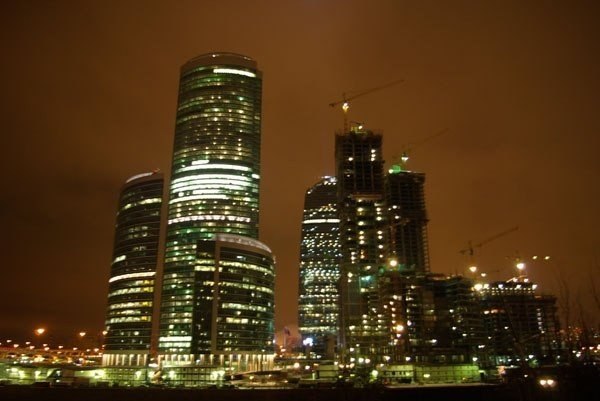 Самая дорогая квартира в Москве стоит как 825 квартир в области