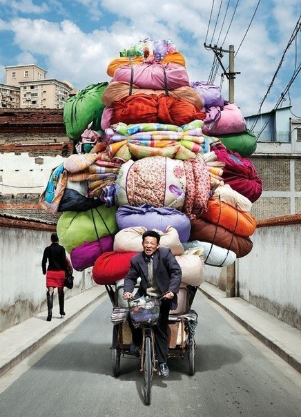 Один из способов традиционных перевозок в Шанхае.