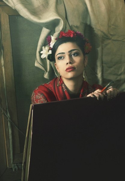 Серия фотографий, посвященная мексиканской художнице Фриде Кало, от Кирилла Станоева