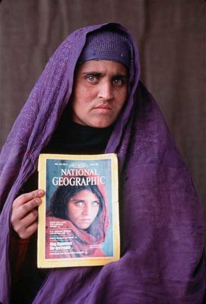 Афганская девушка Шарбат Гула (в 1984 году и 17 лет спустя знаменитого снимка)
