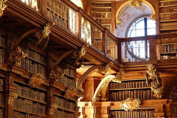 Bibliotheken - серия фотографий от немецкого фотографа Кристофа Зеельбаха (Christoph Seelbach), которая демонстрирует самые красивые библиотеки в мире.