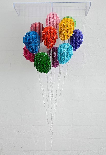 Инсталляции из разноцветных пуговиц от Augusto Esquivel