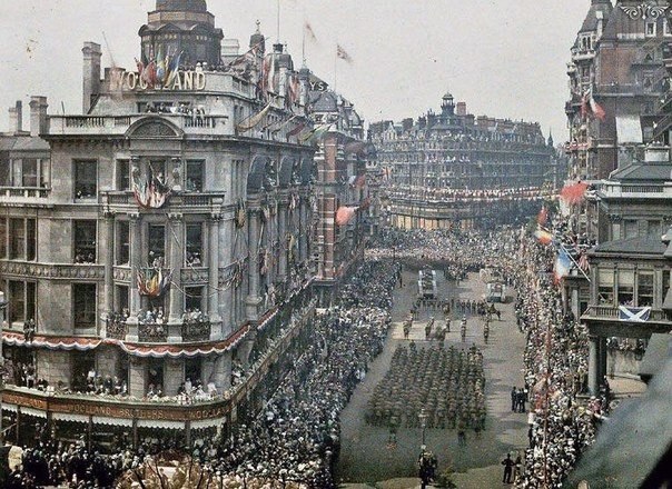 Парад в честь окончания Первой мировой войны. Лондон, Великобритания, 1919 год.