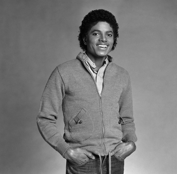 Сегодня королю поп-музыки Майклу Джексону исполнилось бы 55 лет!