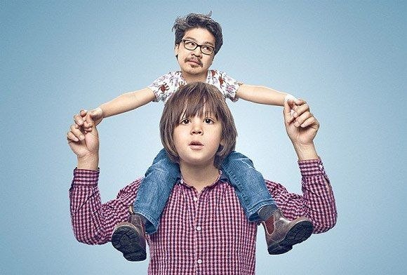 Фотограф Пол Рипк создал веселую фотосессию "Grown Ups" (Взрослые). На фотографиях головы родителей поменяли местами с головами детей.