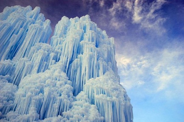 Ледяной замок, построенный Брентом Кристенсеном в Колорадо