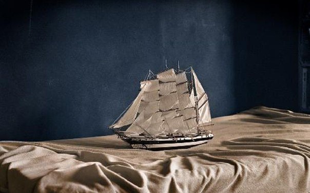Парусники в кровати . Автор - фотографа Луис Гонсалес Пальма.